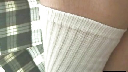 Маленькая подростковая няня Daisy Stone предоставляет отличные дополнительные услуги папе